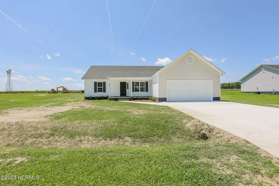 125 Buckskin DR, Pollocksville, NC 28573