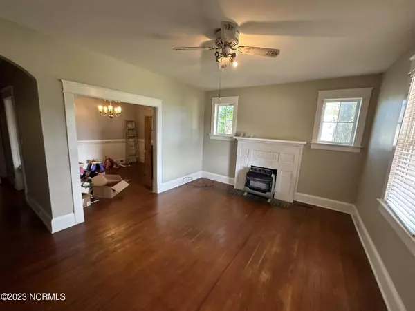 Conway, NC 27820,225 N Church ST