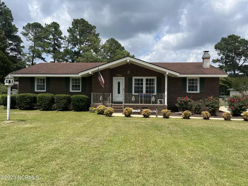 246 Elizabeth Drive, Whiteville, NC 28472