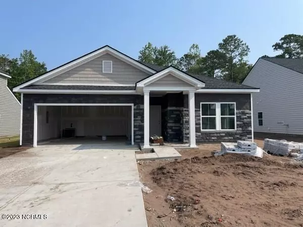 9068 Island Shore Avenue, Calabash, NC 28467