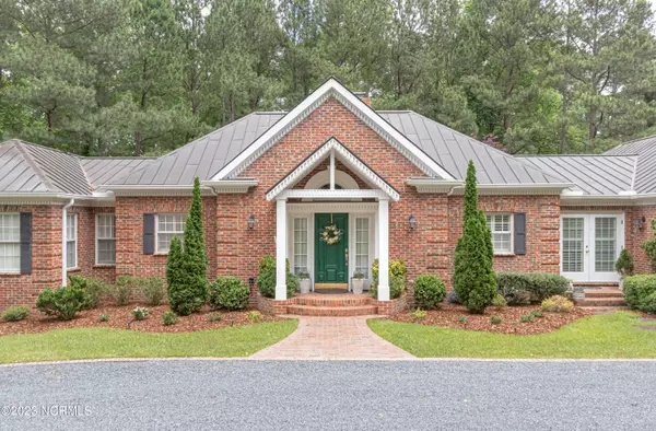 Pinehurst, NC 28374,8 Melrose DR