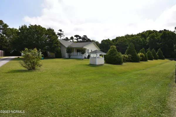 Beaufort, NC 28516,108 Graham LN