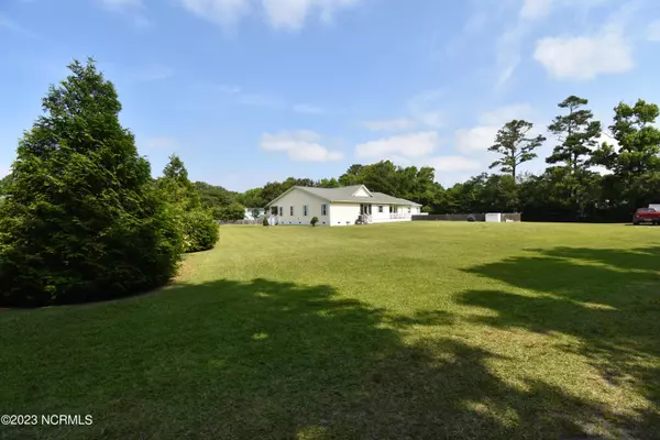 Beaufort, NC 28516,108 Graham LN