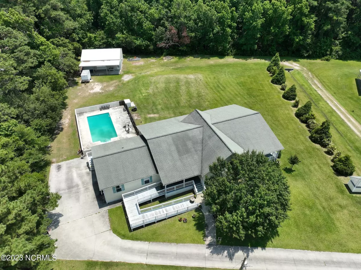 Beaufort, NC 28516,108 Graham LN