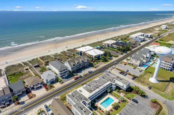 Ocean Isle Beach, NC 28469,277 W First Street ## 1k