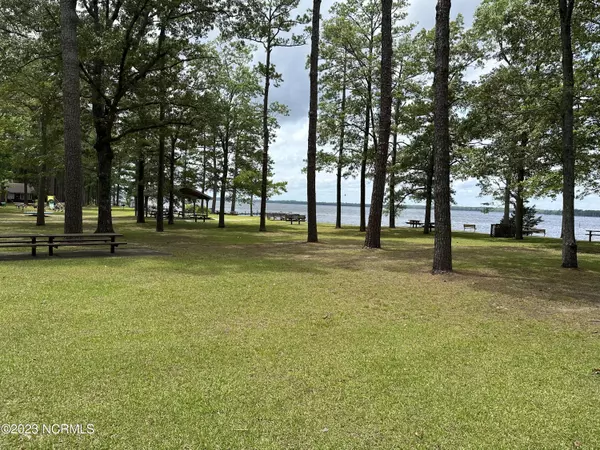 Edenton, NC 27932,805 Blackfoot TRL