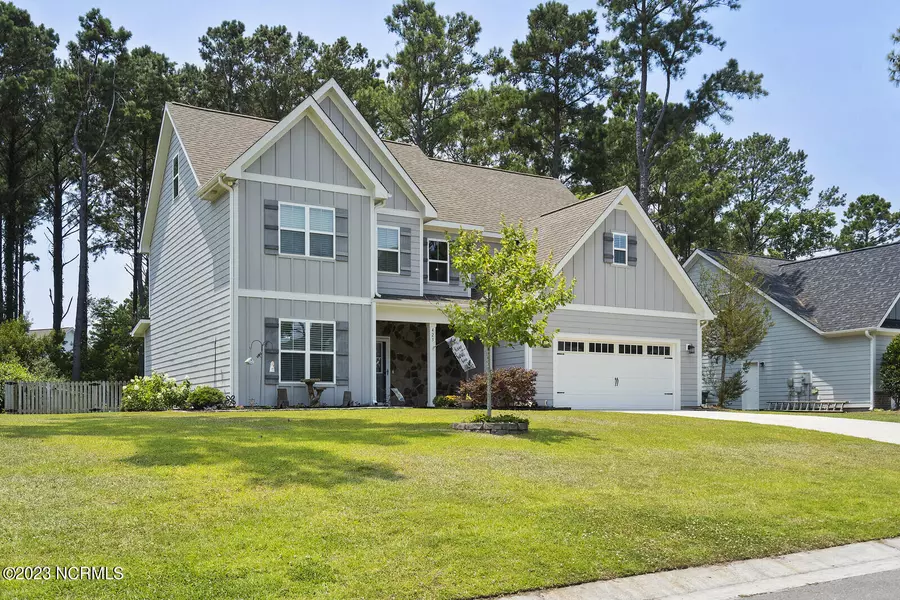 423 Canvasback LN, Sneads Ferry, NC 28460