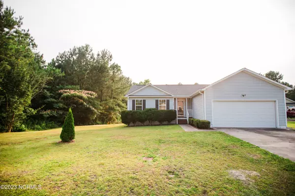 101 Old Glory Lane, Jacksonville, NC 28540