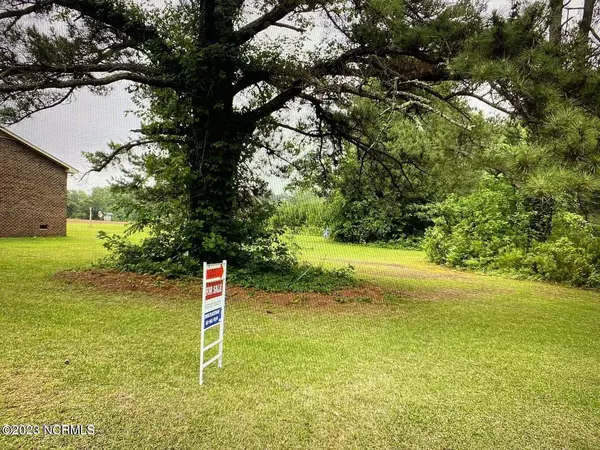 Plymouth, NC 27962,205 Gavin RD