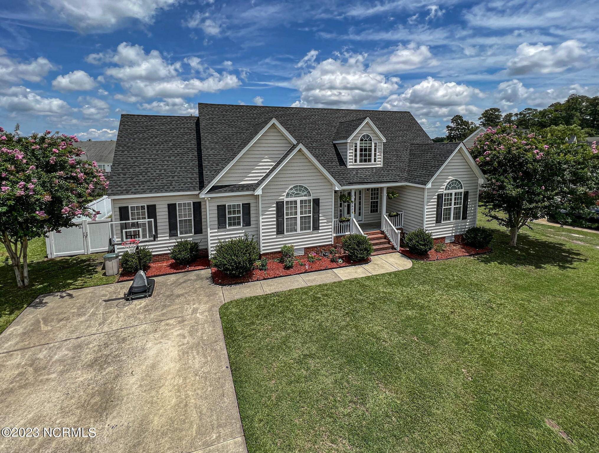 2609 S Chatham CT, Winterville, NC 28590
