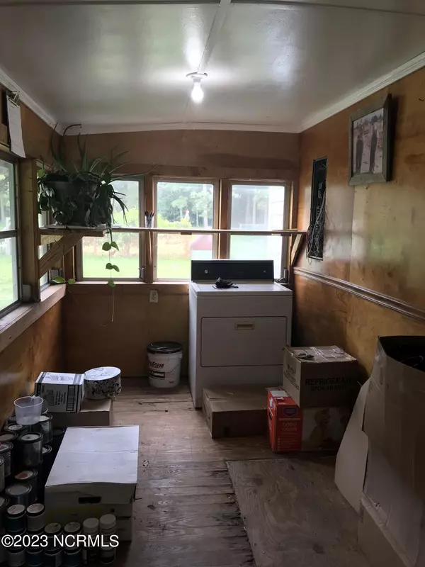 Hobbsville, NC 27946,283 Sandy Cross RD