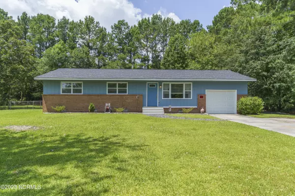 117 Carolina Drive, Jacksonville, NC 28546