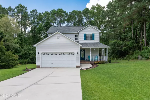 112 Walnut Drive, Swansboro, NC 28584