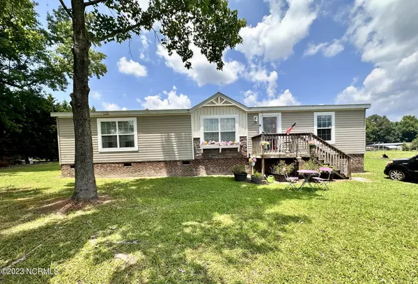 2399 View Nicholson Road, Williamston, NC 27892