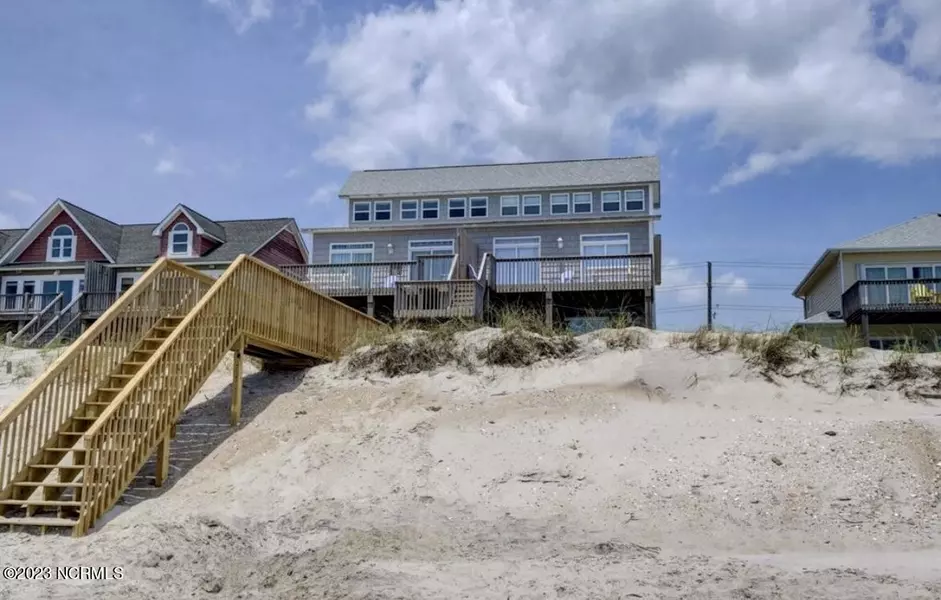 3876 Island DR, North Topsail Beach, NC 28460