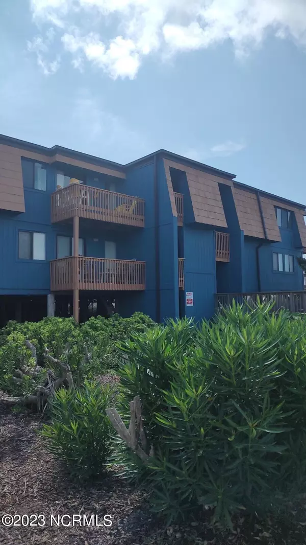 Ocean Isle Beach, NC 28469,275 W First Street #2i