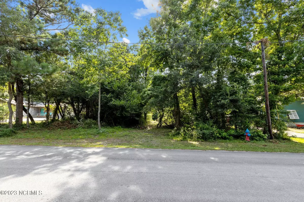 Pine Knoll Shores, NC 28512,149 Arborvitae DR