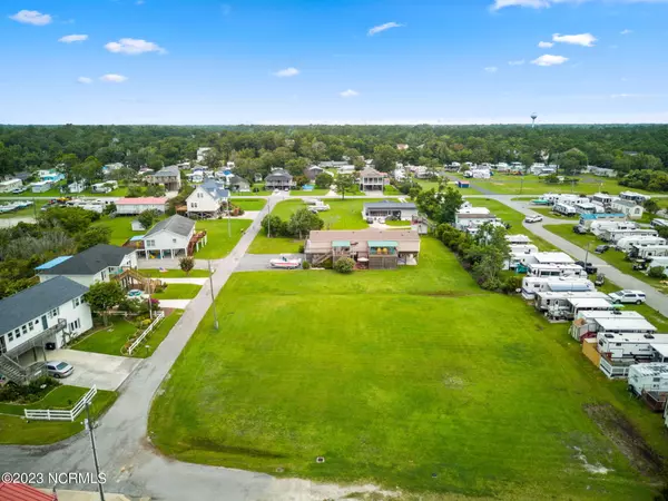 Surf City, NC 28445,103 Clam Point DR