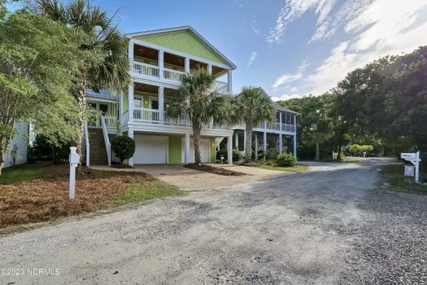 Kure Beach, NC 28449,215 Water Oak Circle