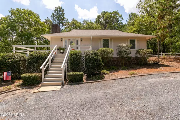 127 Sunset Way, West End, NC 27376