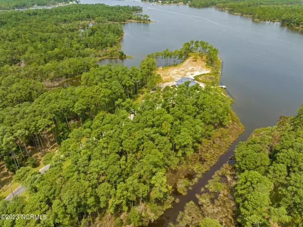 Oriental, NC 28571,142 Broadview PT