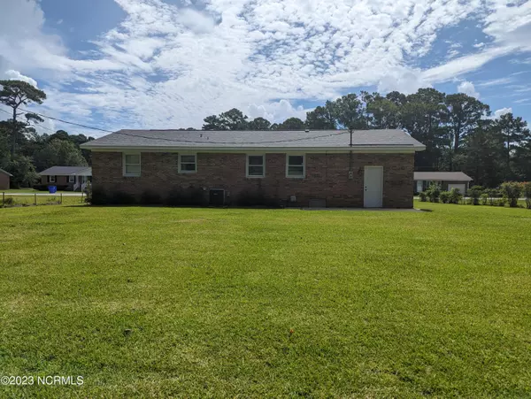 Havelock, NC 28532,225 Hollywood BLVD