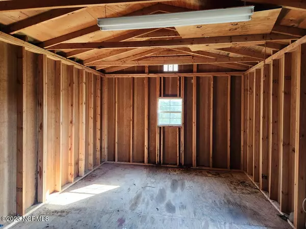 Snow Hill, NC 28580,71 Constance LN