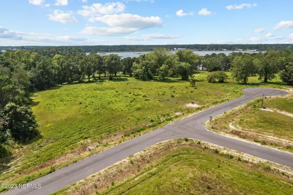 Swansboro, NC 28584,500 Red Drum WAY E