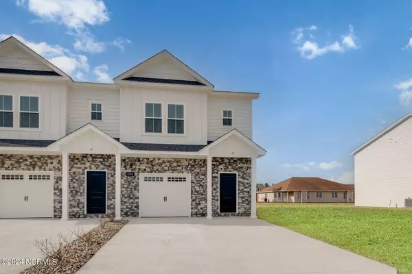 2108 N Kali LN #B,  Greenville,  NC 27834