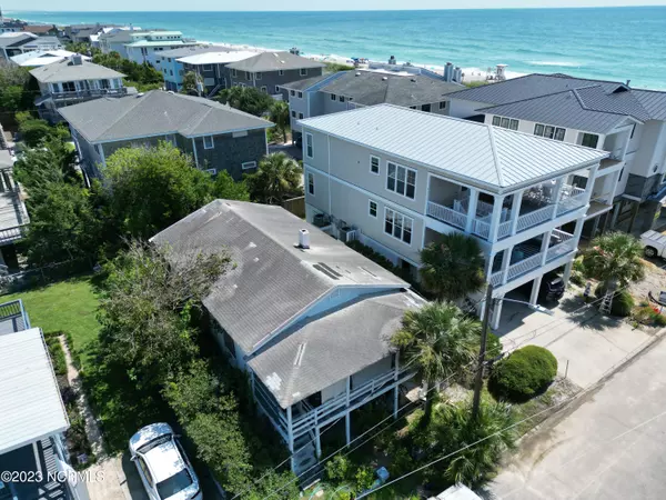 Wrightsville Beach, NC 28480,11 Seagull Street