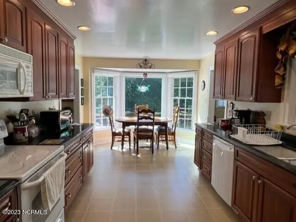 Ahoskie, NC 27910,208 Circle DR