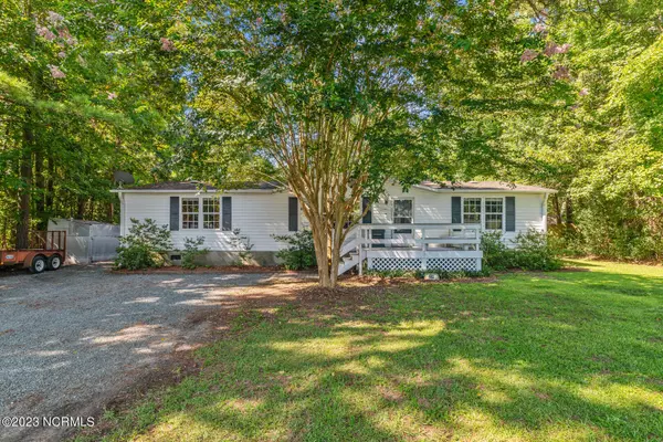 682 Bay Harbor Drive, Hampstead, NC 28443