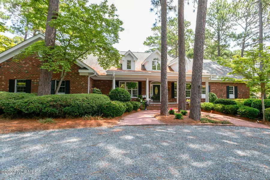 125 Hearthstone RD, Pinehurst, NC 28374