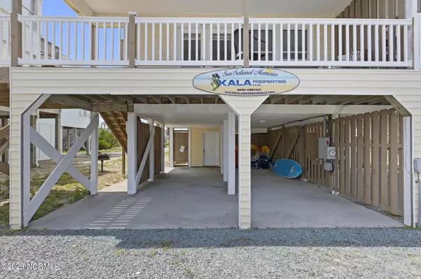 North Topsail Beach, NC 28460,219 Seashore DR