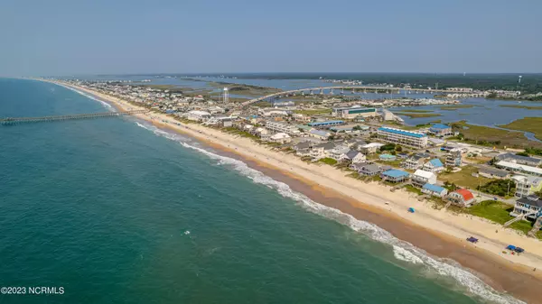 Surf City, NC 28445,305 N Topsail Drive #Unit 14