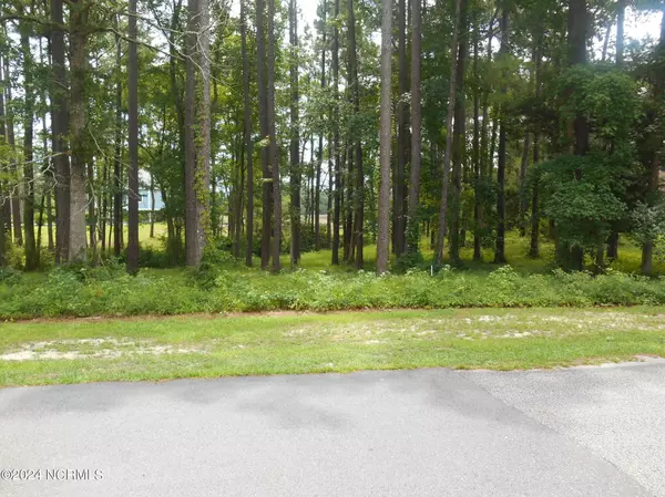 Southport, NC 28461,6491 Walden Pond LN