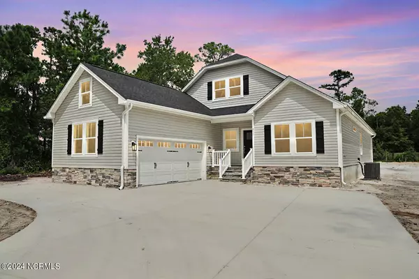 235 Weathersbee DR, Hampstead, NC 28443