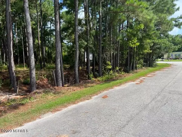 Swansboro, NC 28584,2105 Holly Hills CT