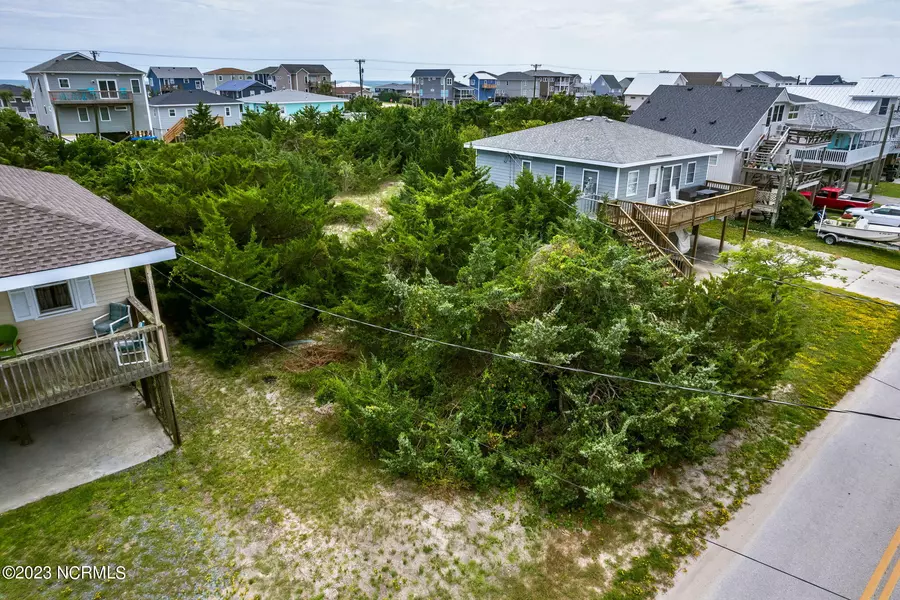 1115 Channel BLVD, Topsail Beach, NC 28445