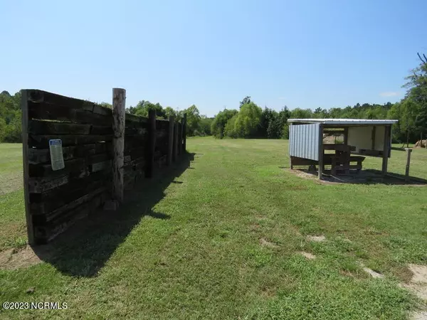 Nakina, NC 28455,10662 7 Creeks HWY
