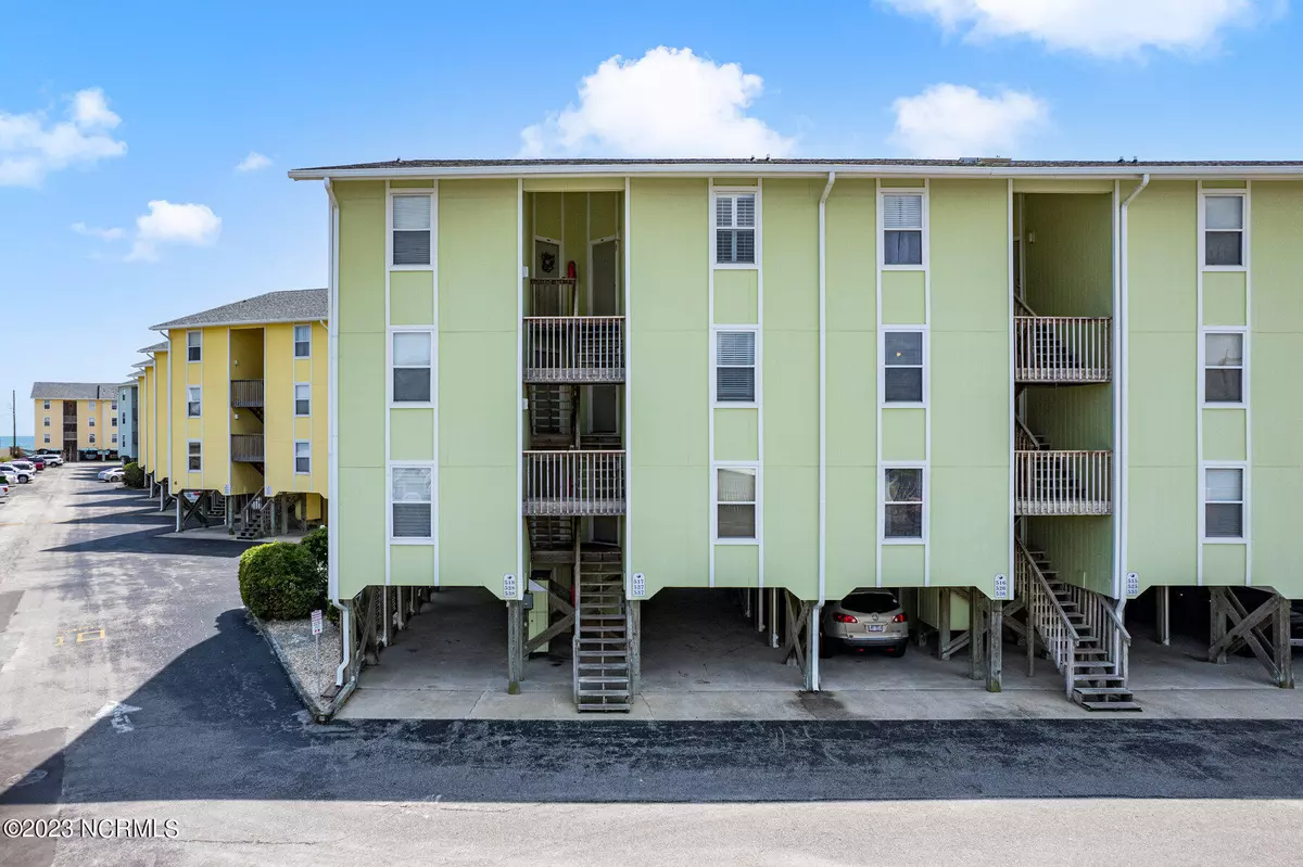 Surf City, NC 28445,918 N New River Drive #527