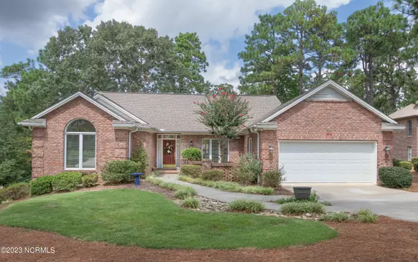 25 Ivy WAY, Pinehurst, NC 28374