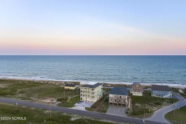 North Topsail Beach, NC 28460,950 New River Inlet RD