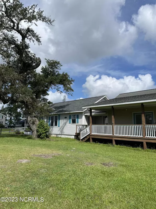 Davis, NC 28524,259 Croaker ST