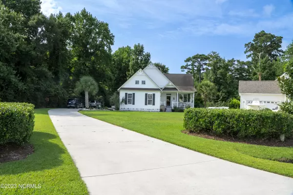 219 Bluewater Cove, Swansboro, NC 28584