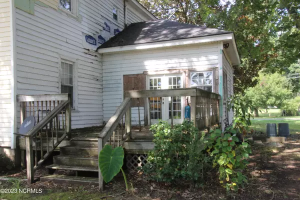 Hobgood, NC 27843,401 S Poplar ST