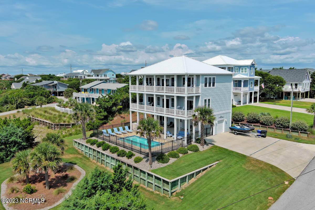 101 Robin ST, Emerald Isle, NC 28594