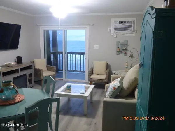 North Topsail Beach, NC 28460,2240 New River Inlet RD #125