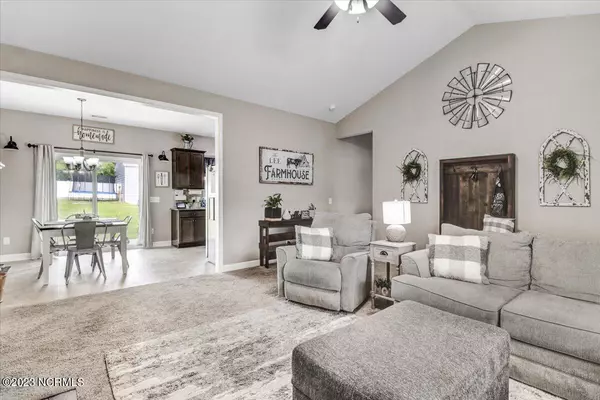 Dudley, NC 28333,113 Rolling Knoll CT