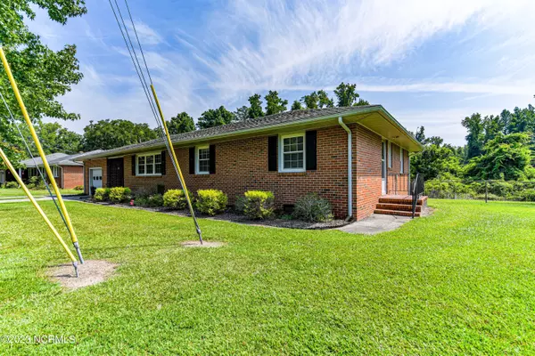 Elizabeth City, NC 27909,119 Rosedale DR